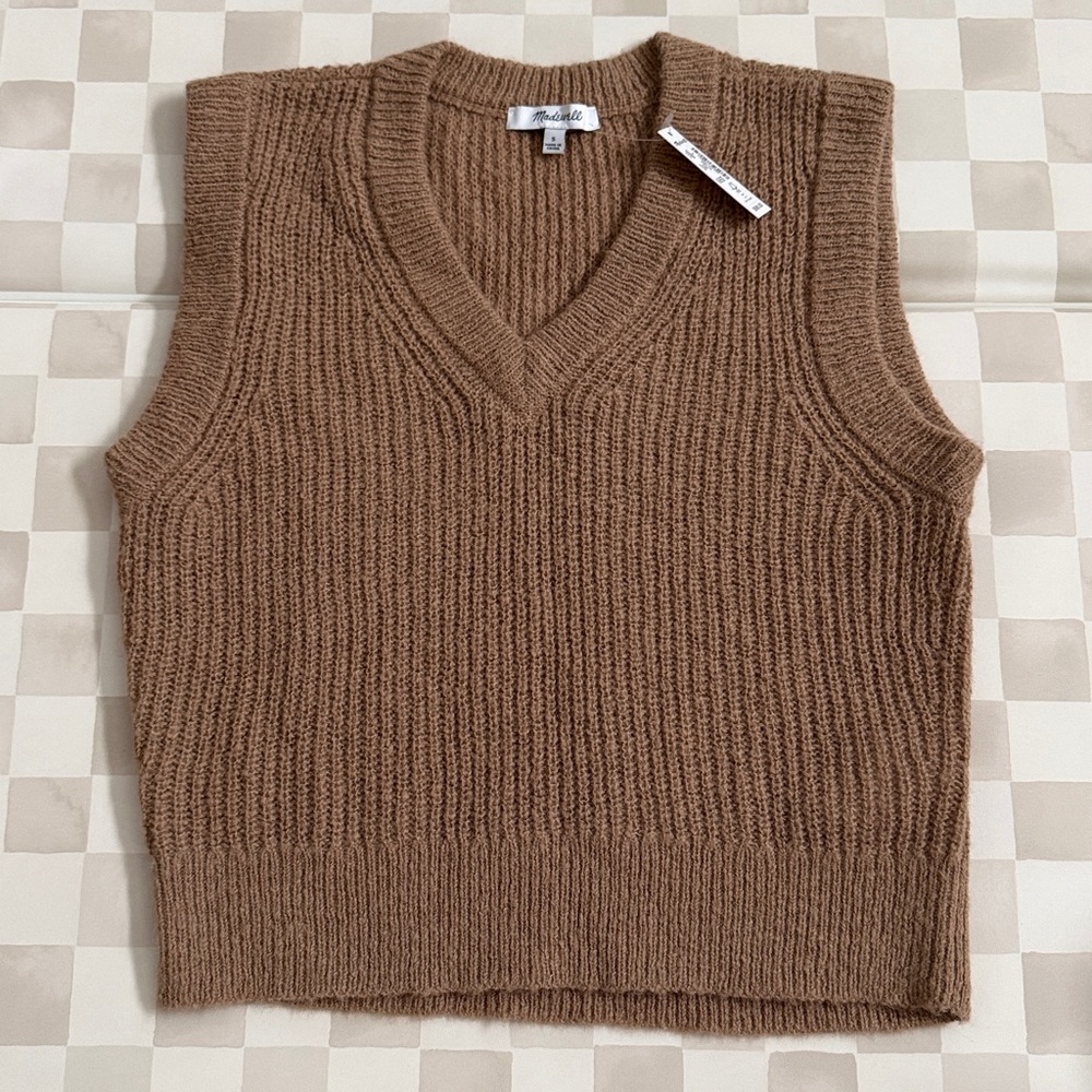 NWT Madewell Tan Cropped Knit V-Neck Sweater Vest